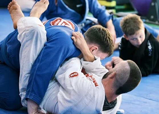 Sutai Muay Thai Gym Camp Shop 5